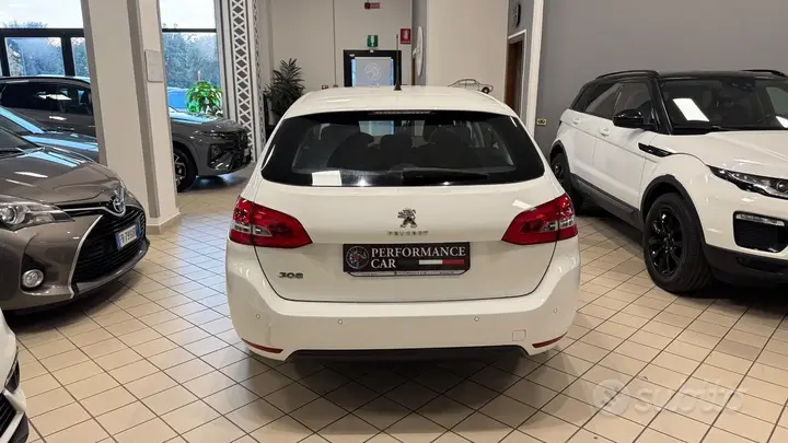 Peugeot 308 2015 photo 5