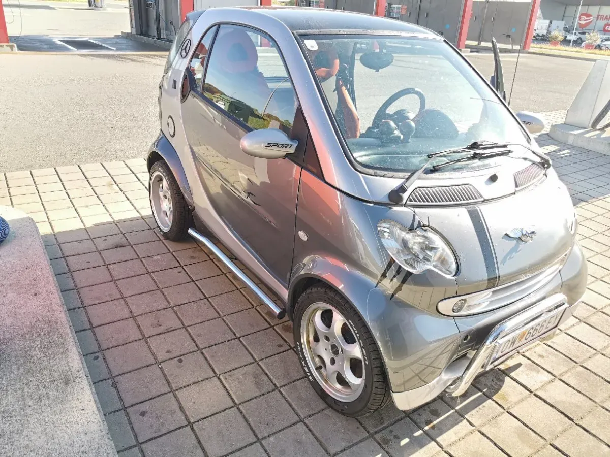 Smart Fortwo 2002 photo 2