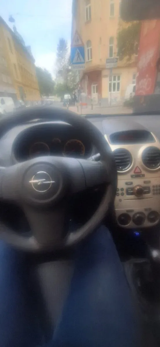 Opel Corsa 2010 photo 2