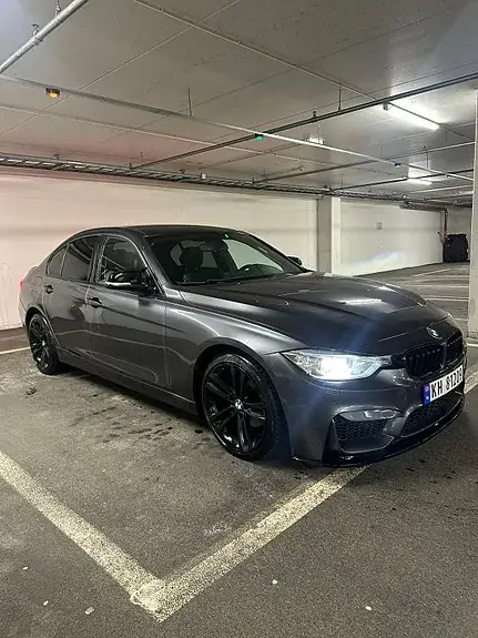 BMW 320D 2012 photo 2