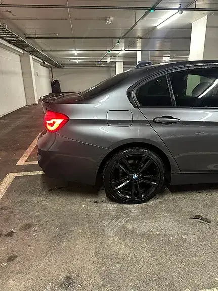 BMW 320D 2012 photo 4