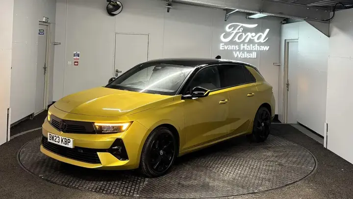 Vauxhall Astra 2023 photo 3