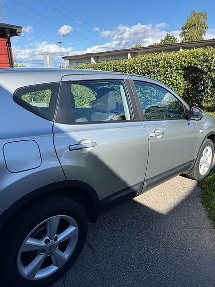 Nissan Qashqai 2008 photo 3
