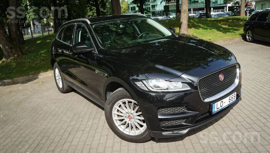 Jaguar F-Pace 2018 photo 4