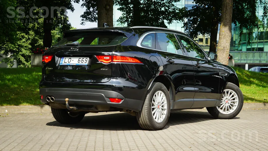 Jaguar F-Pace 2018 photo 5