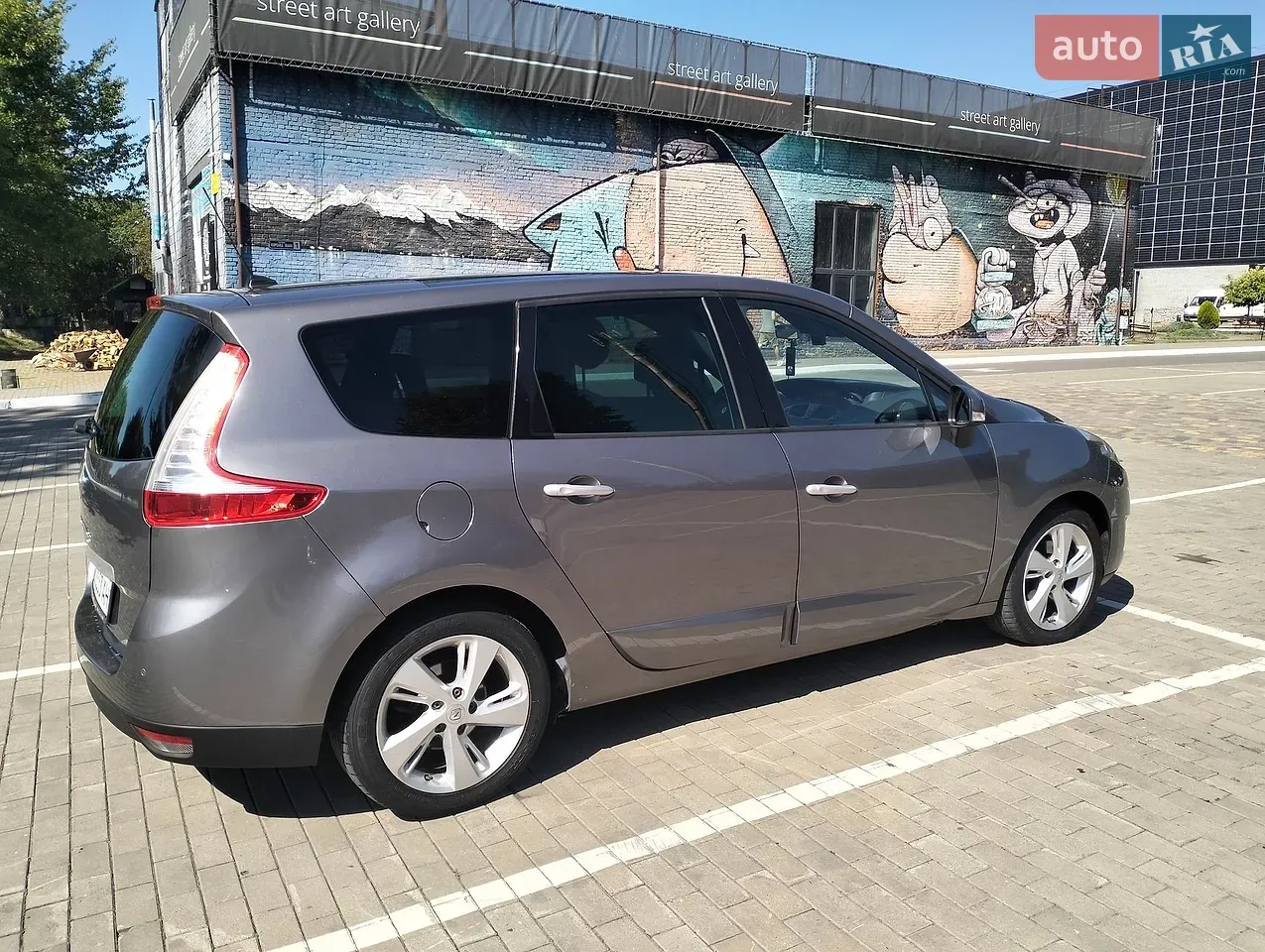Renault Grand Scenic 2011 photo 5