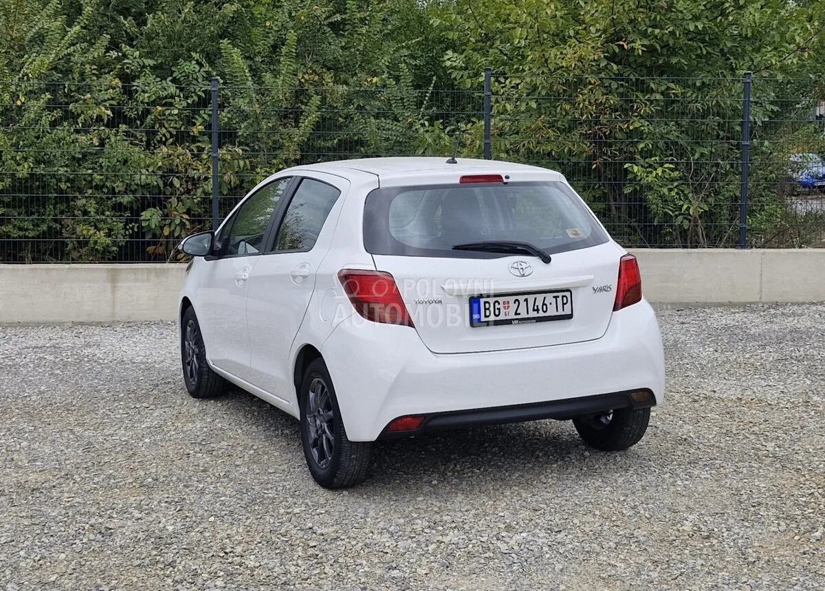Toyota Yaris 2016 photo 4