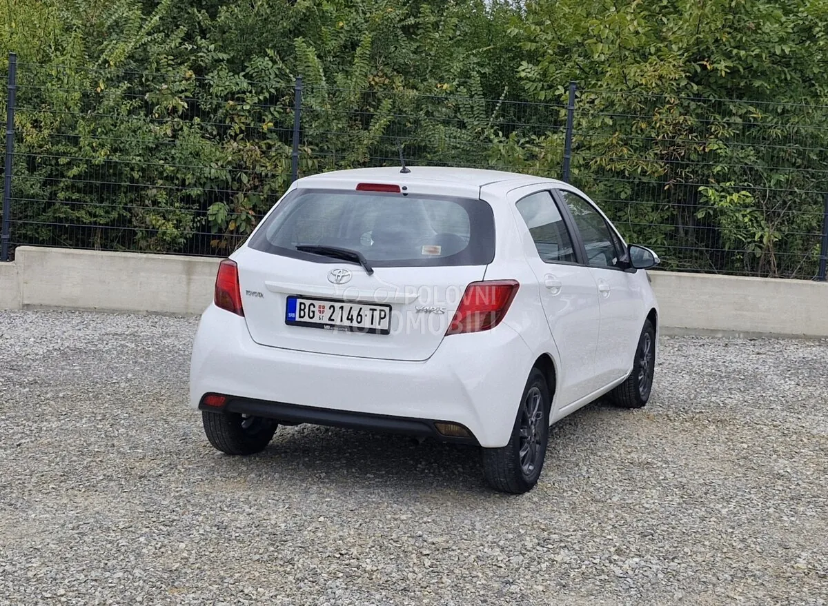 Toyota Yaris 2016 photo 3