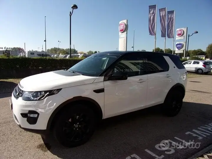 Land Rover Discovery Sport 2017 photo 3