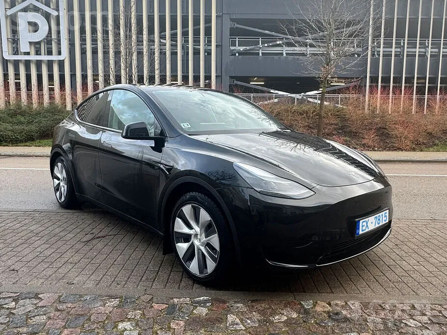 Tesla Model Y 2022 photo 3