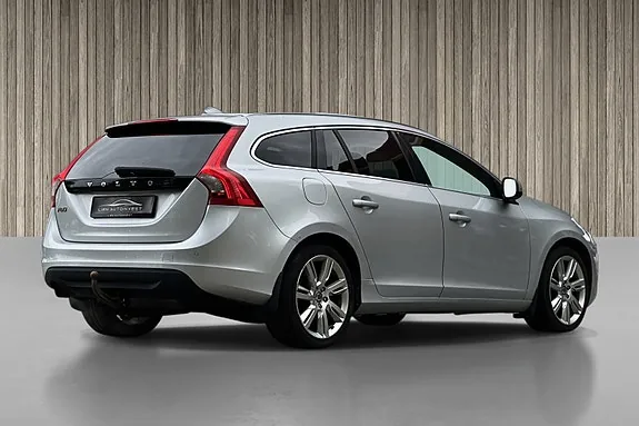 Volvo V60 2012 photo 5