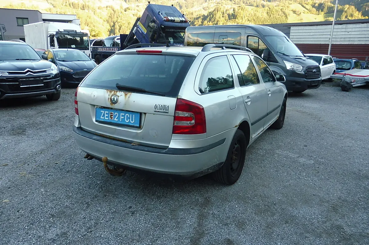 Skoda Octavia 2005 photo 3