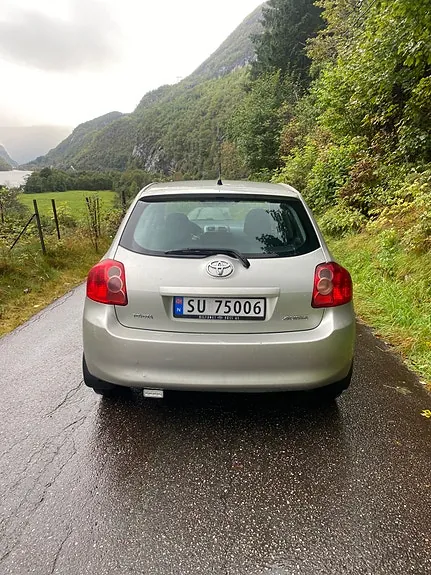 Toyota Auris 2009 photo 5