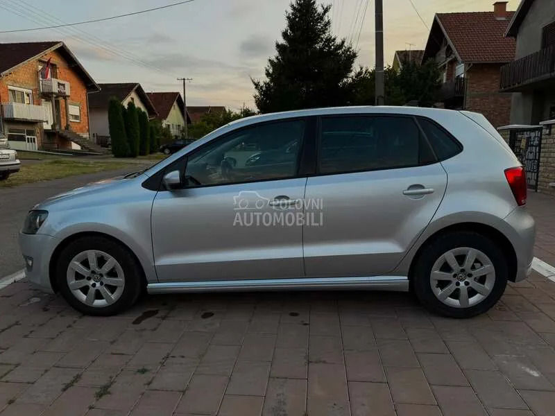 Volkswagen Polo 2011 photo 4