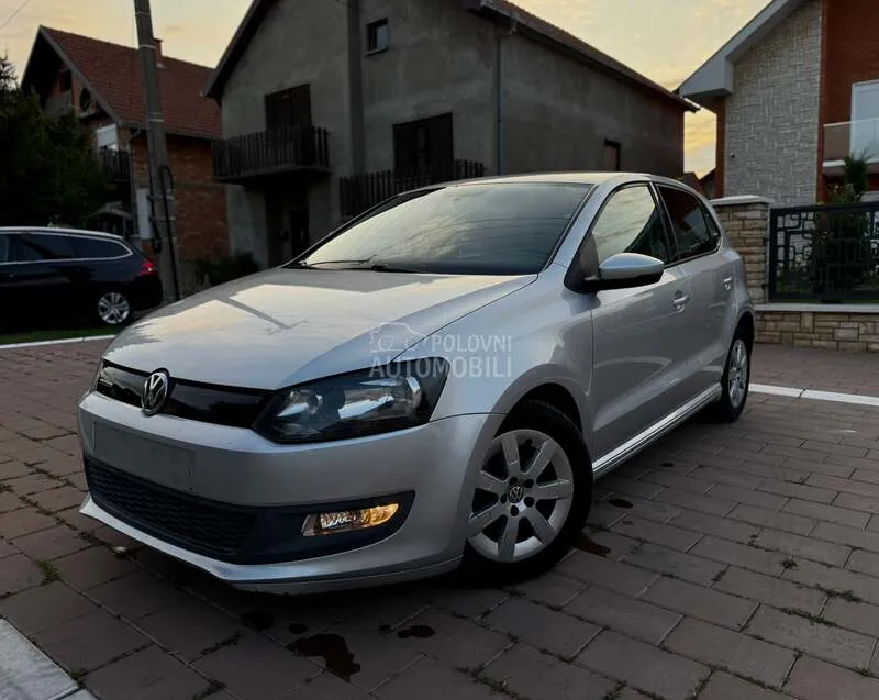 Volkswagen Polo 2011 photo 3