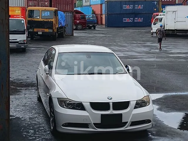 BMW 320I