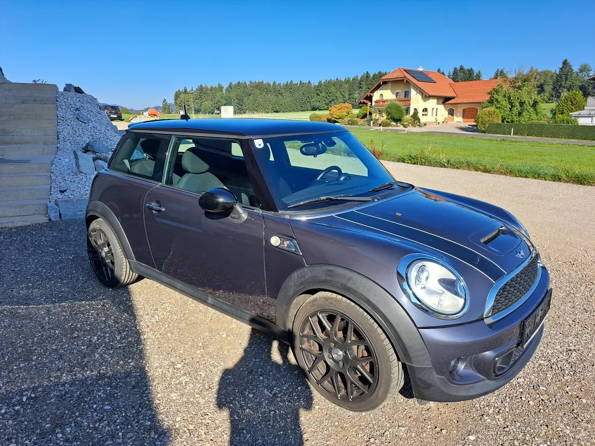 Mini Mini 2012 photo 3