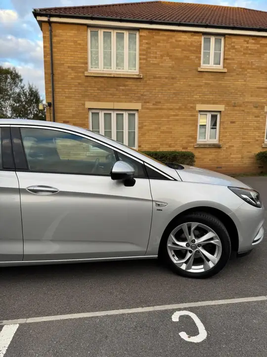 Vauxhall Astra 2019 photo 4