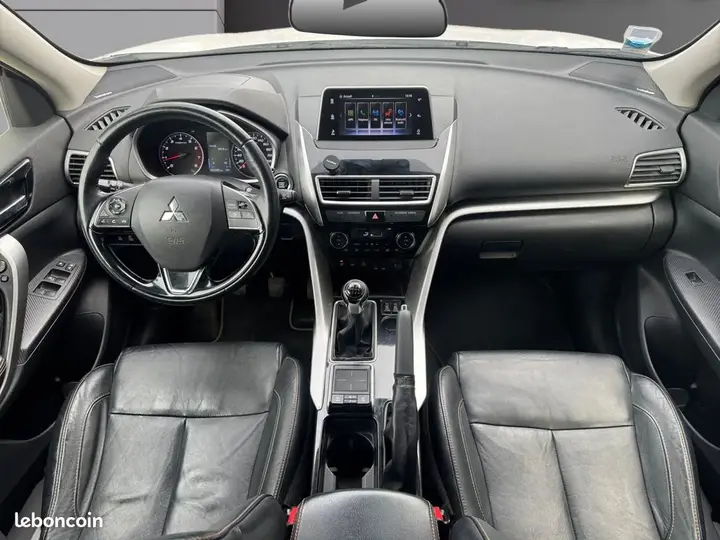Mitsubishi Eclipse Cross 2018 photo 2