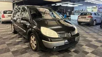Renault Grand Scenic 2004 photo 2