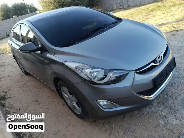 Hyundai Elantra 2012 photo 3