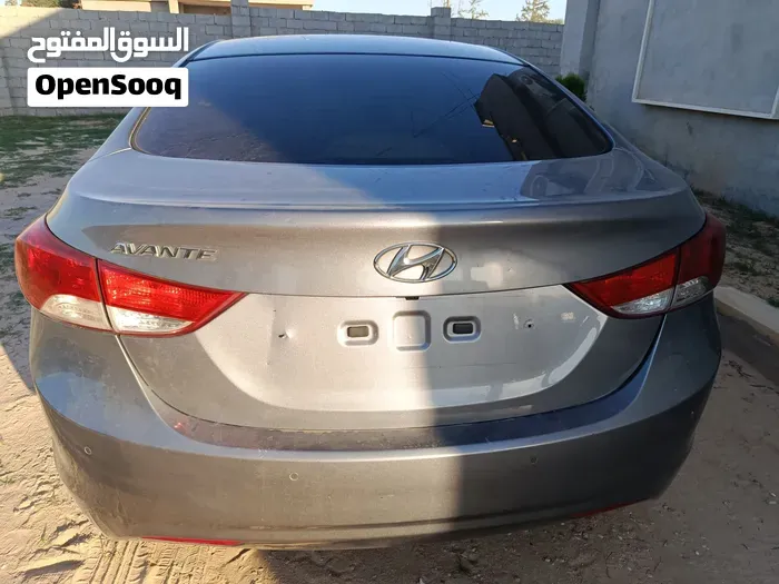Hyundai Elantra 2012 photo 4