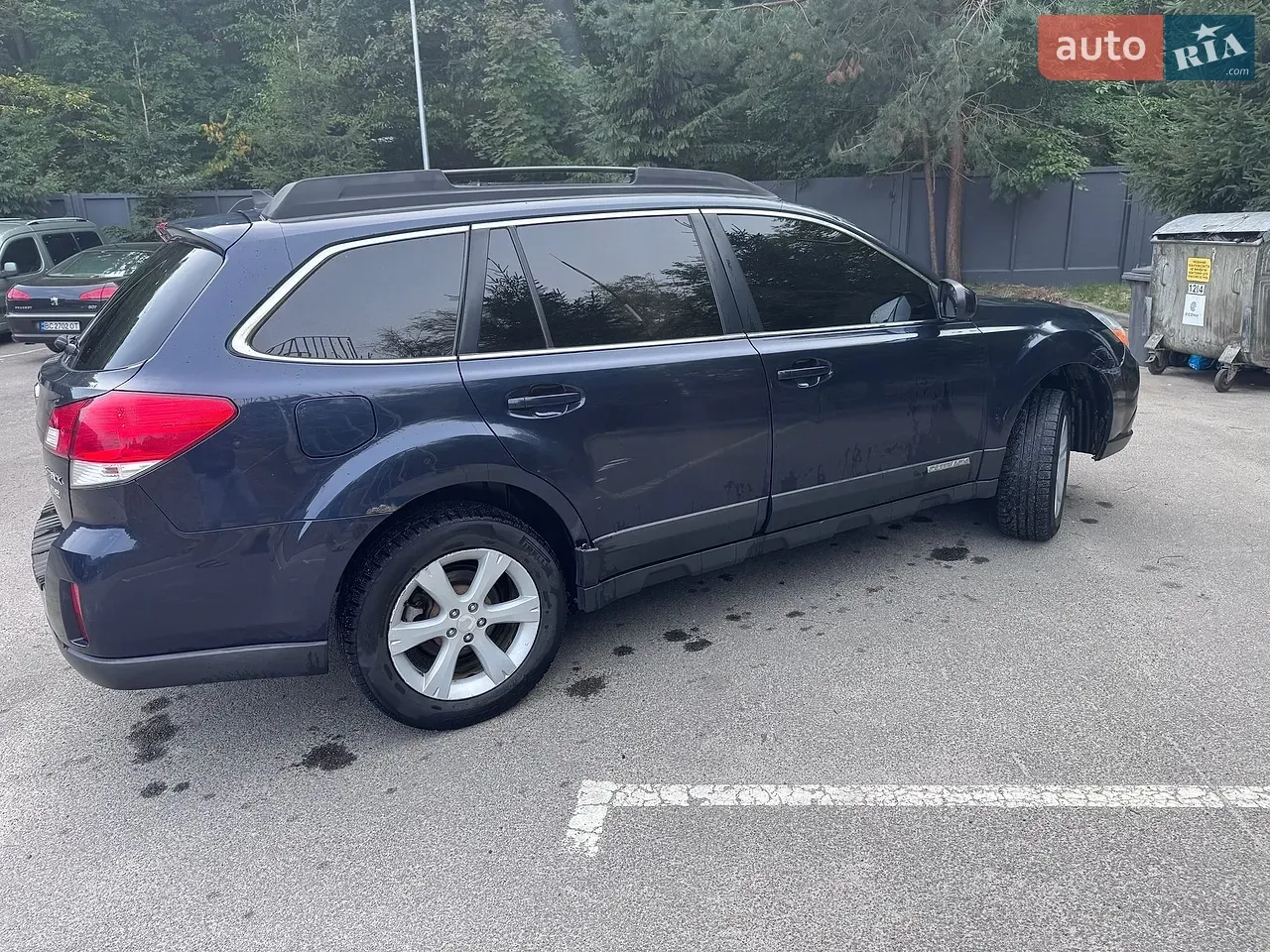 Subaru Outback 2011 photo 4