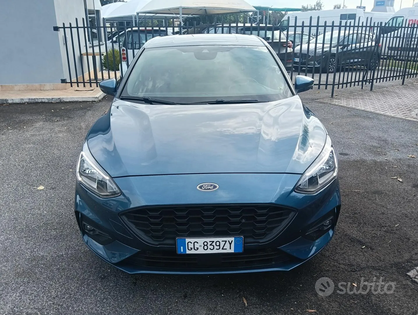 Ford Focus 2021 photo 2