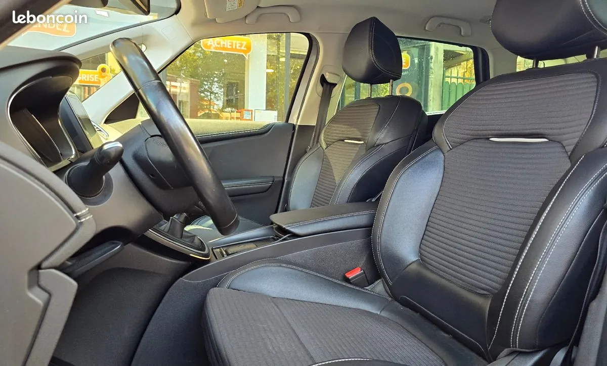 Renault Scenic 2017 photo 5