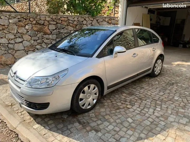 Citroen C4 2006 photo 2