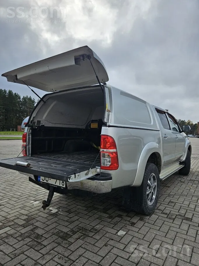 Toyota Hilux 2014 photo 3