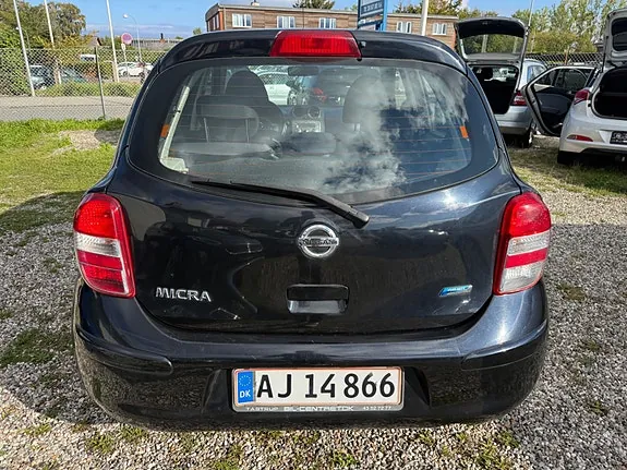 Nissan Micra 2011 photo 5