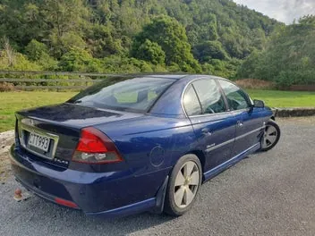 Holden Commodore 2005 photo 5