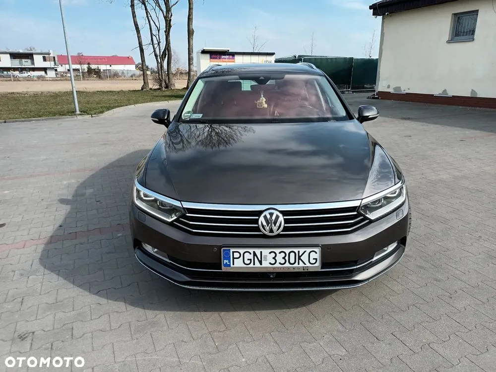 Volkswagen Passat 2018 photo 2