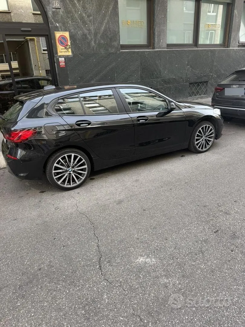 BMW 1 Series 2023 photo 5