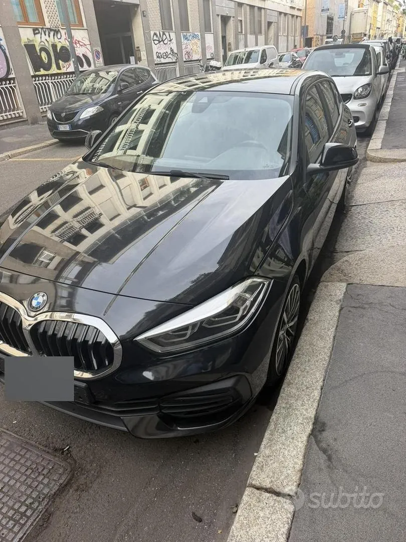 BMW 1 Series 2023 photo 2