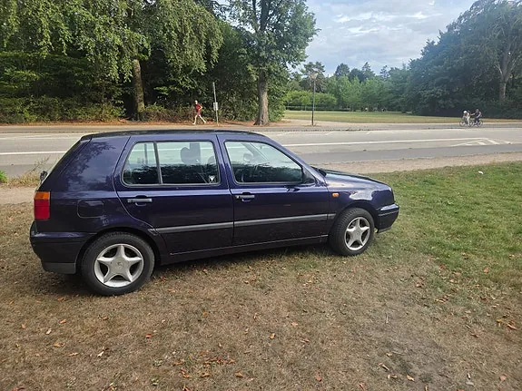 Volkswagen Golf 1996 photo 4