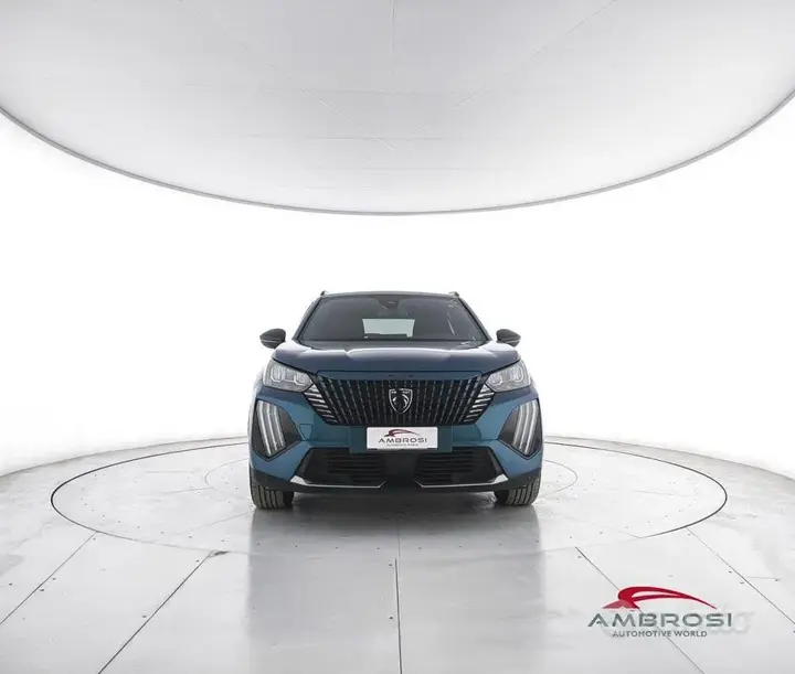 Peugeot 2008 2025 photo 5