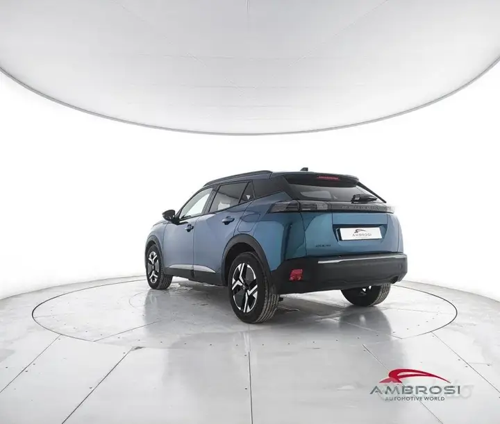 Peugeot 2008 2025 photo 4