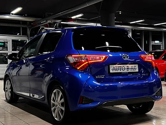 Toyota Yaris 2017 photo 3