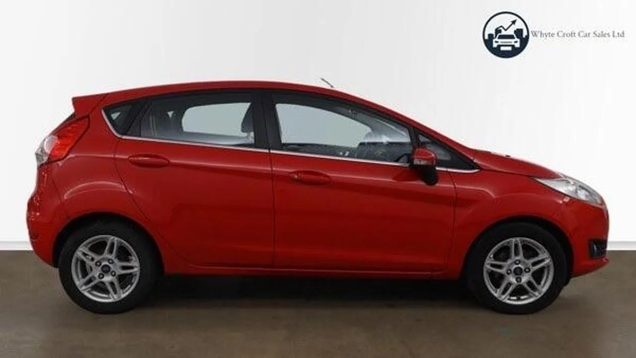 Ford Fiesta 2013 photo 3