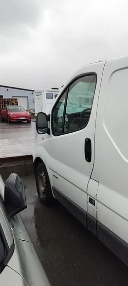 Nissan Primastar 2007 photo 2