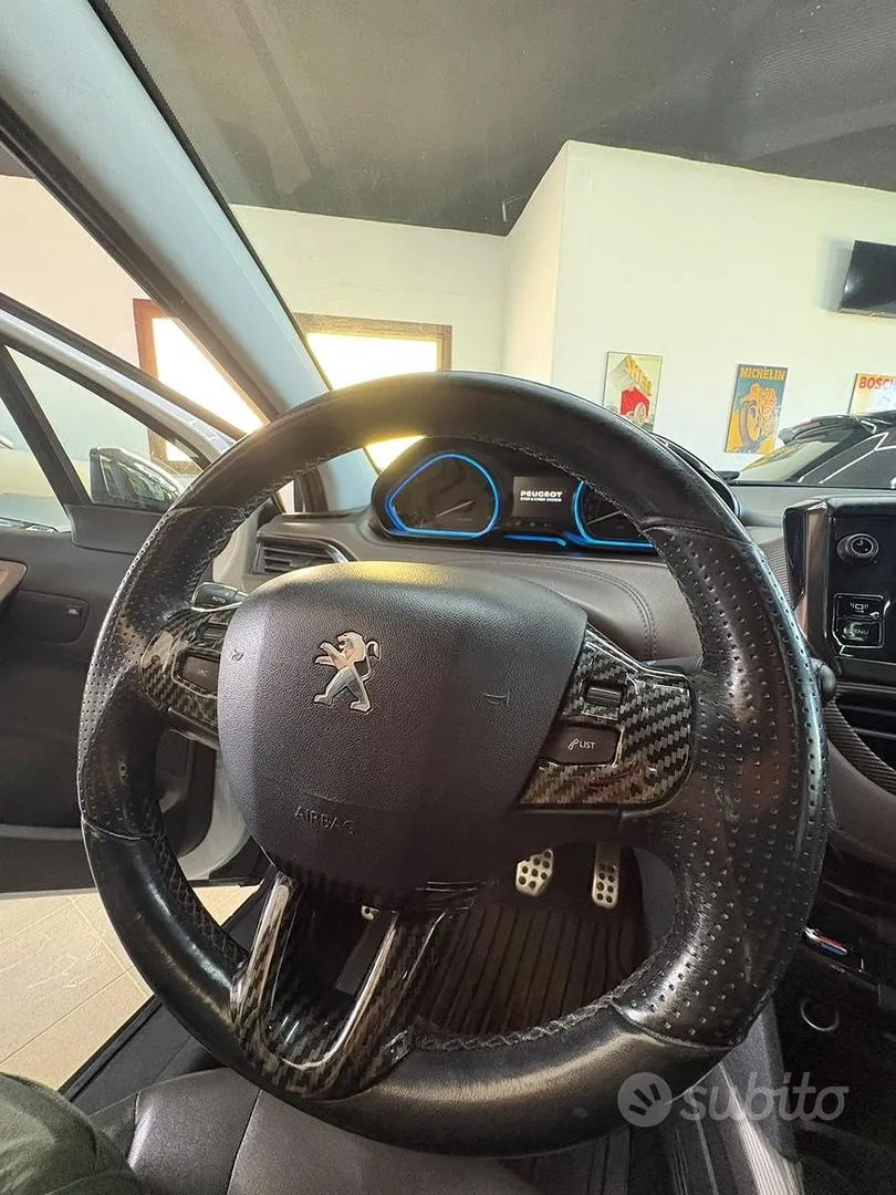 Peugeot 2008 2016 photo 5
