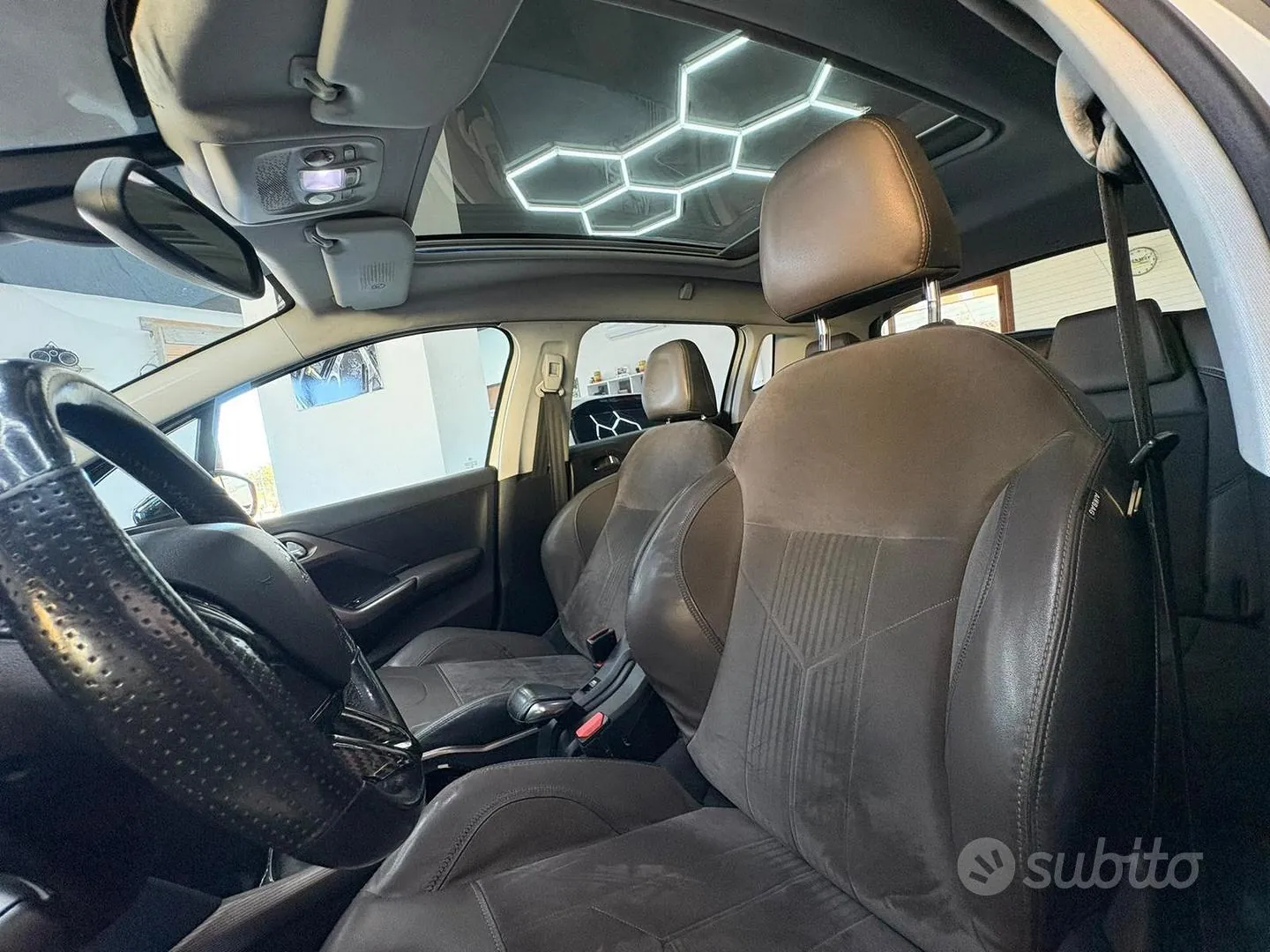 Peugeot 2008 2016 photo 3