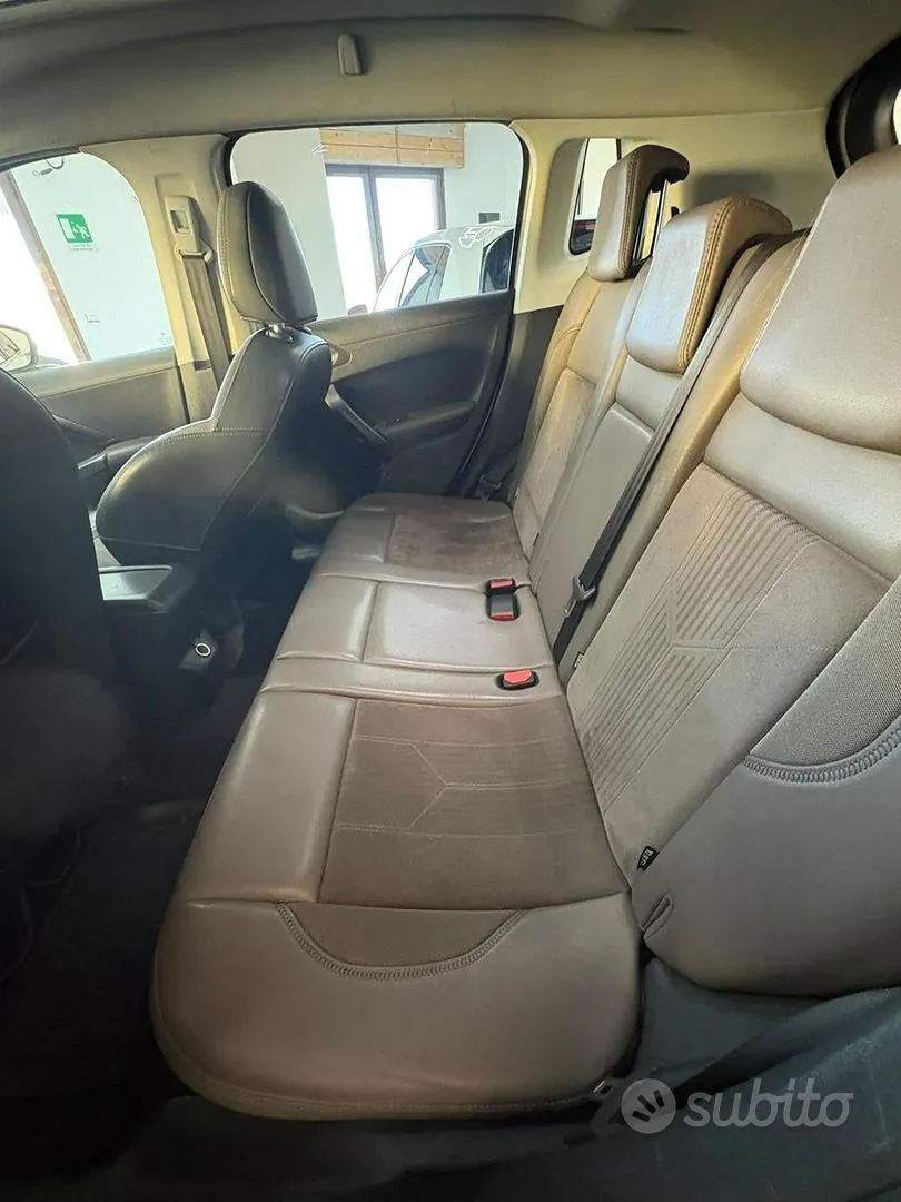 Peugeot 2008 2016 photo 4