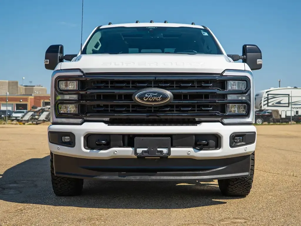 Ford F350 2024 photo 2