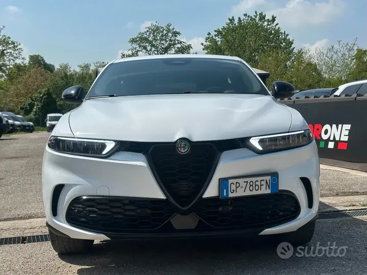 Alfa Romeo Tonale 2023 photo 2