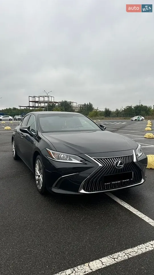 Lexus Es 2019 photo 2