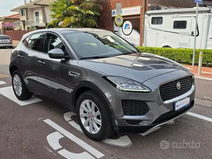 Jaguar E-Pace 2020 photo 3