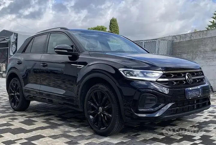 Volkswagen T-Roc 2023 photo 3